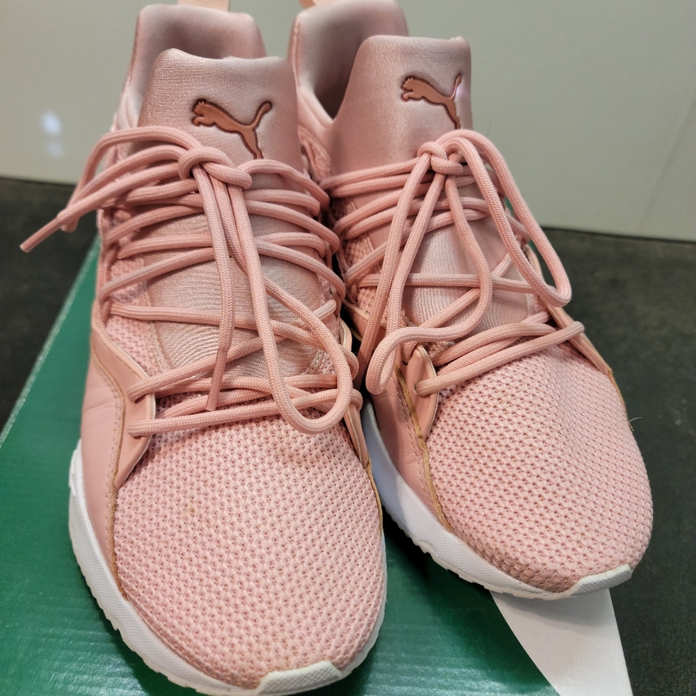 PUMA Muse Maia Metallic Rose Wmn's US Sz 9 EUR Sz 40